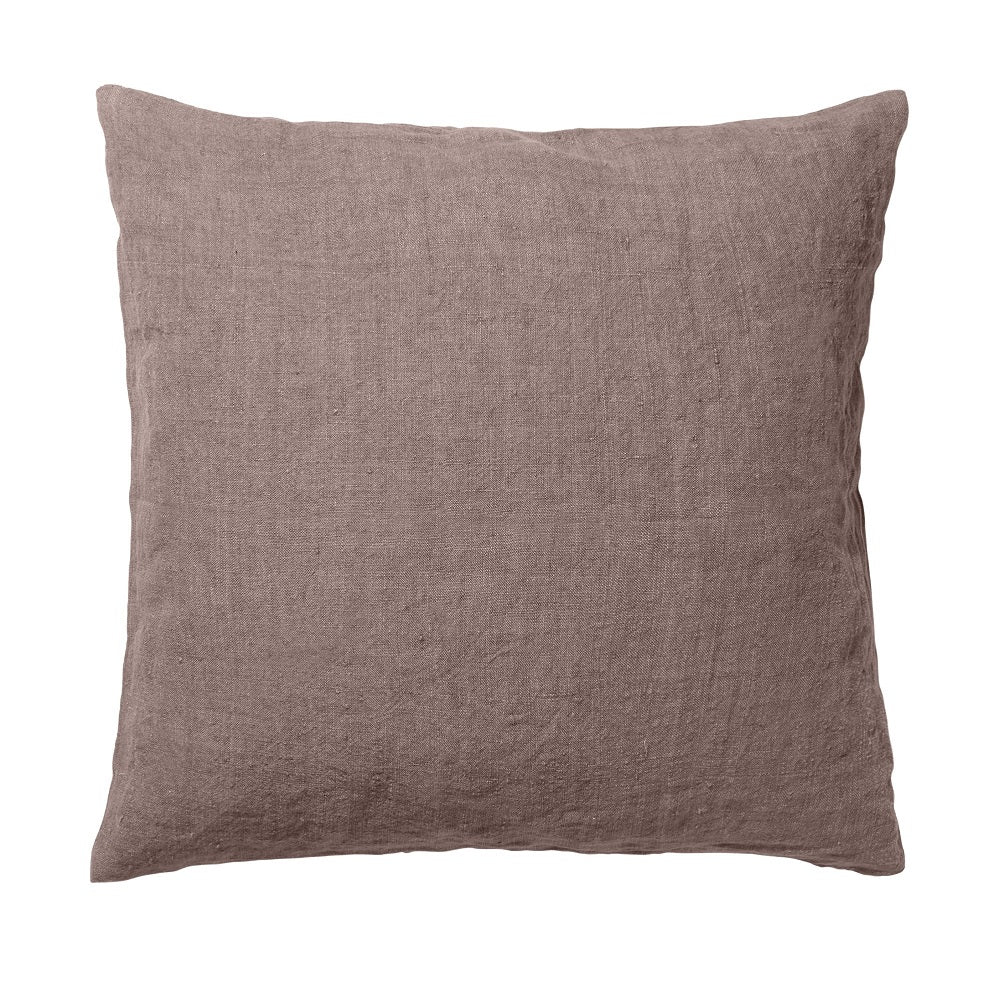 Luxury Light kuddfodral från Cozy Living i 100%, högkvalitativt linne med en mjuk, lyxig känsla. Kuddfodralet kommer i olika färger. - Kombinera gärna med en fin pläd från Cozy Living. - Storlek: 50x50 cm. - Kuddfodralet passar bra i vardagsrummet eller i bäddning.