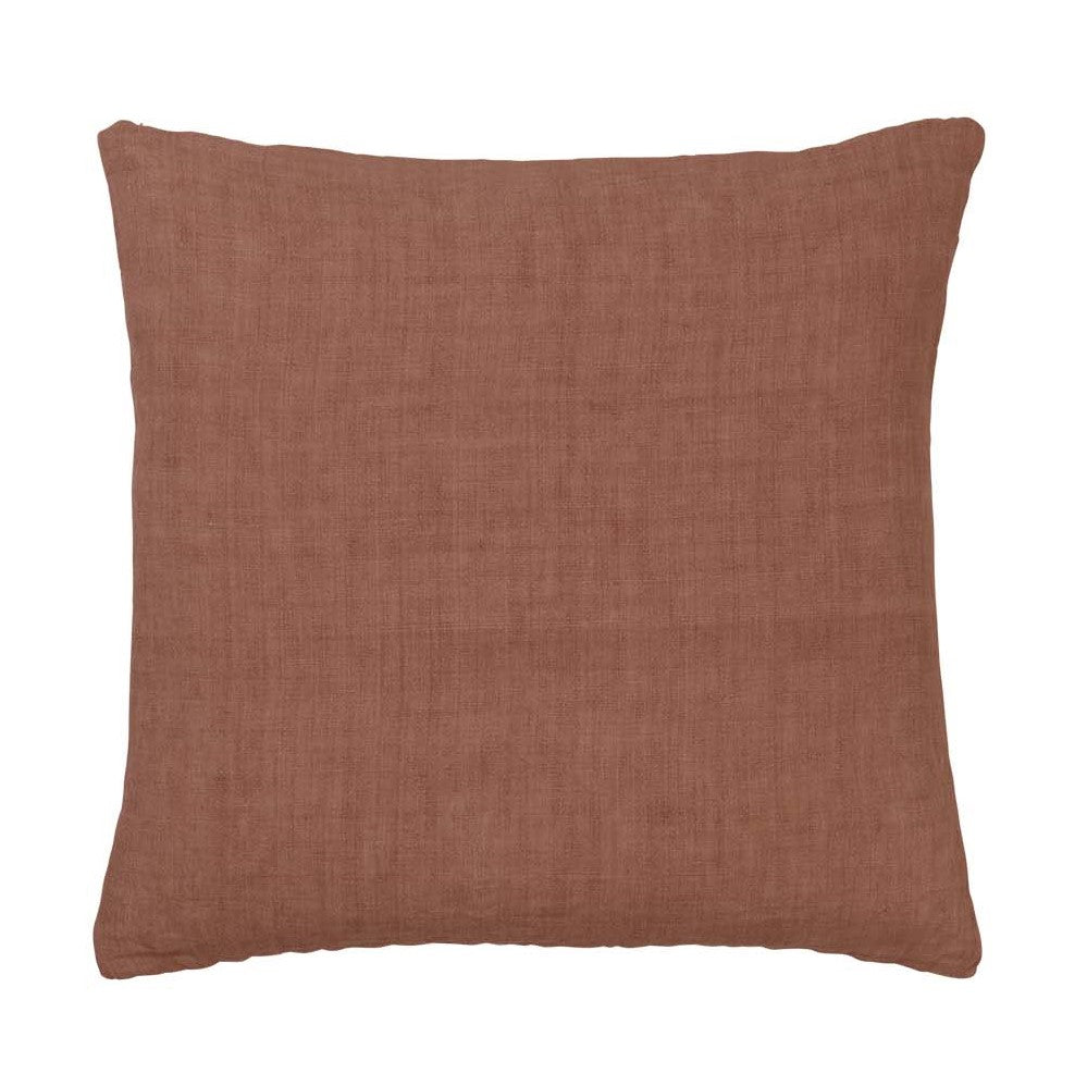 Luxury Light kuddfodral från Cozy Living i 100%, högkvalitativt linne med en mjuk, lyxig känsla. Kuddfodralet kommer i olika färger. - Kombinera gärna med en fin pläd från Cozy Living. - Storlek: 50x50 cm. - Kuddfodralet passar bra i vardagsrummet eller i bäddning.